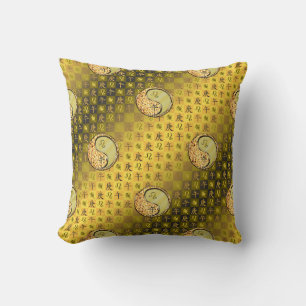Leo & Metal Horse Cushion