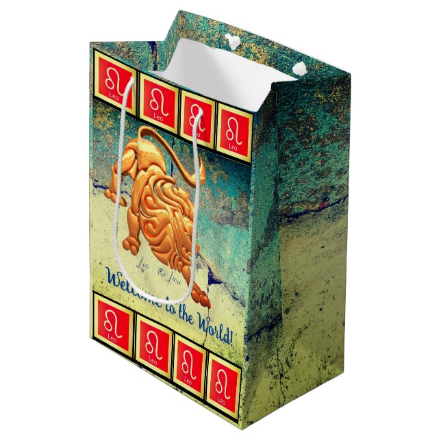 Leo - The Lion Baby (July 23 - August 22) Medium Gift Bag (Front Angled)