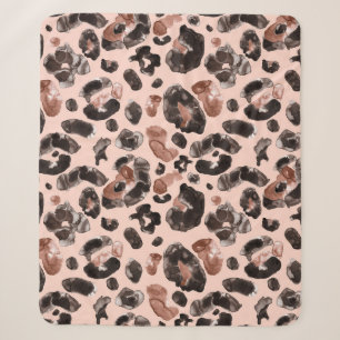 Leopard coat, animal skin seamless pattern. sherpa blanket