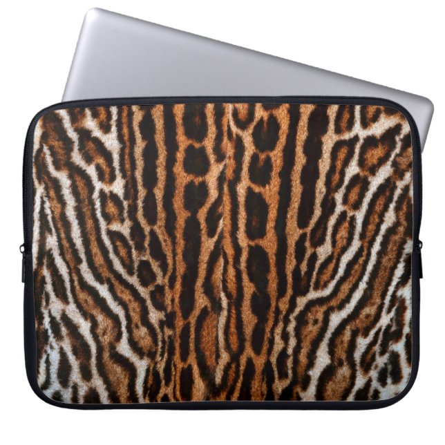 leopard fur background texture laptop sleeve (Front)