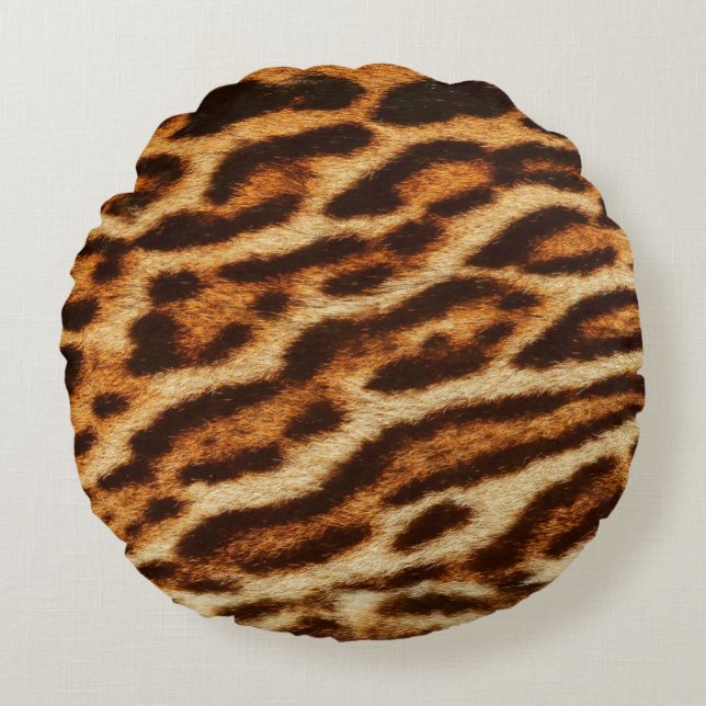 Leopard fur textures. Animal print Round Cushion (Front)