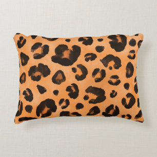 Leopard fur, watercolor, seamless texture. decorative cushion