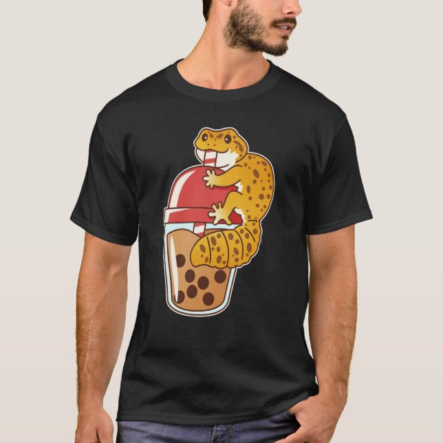 Leopard Gecko Drinking Boba Bubble Tea T-Shirt (Front)