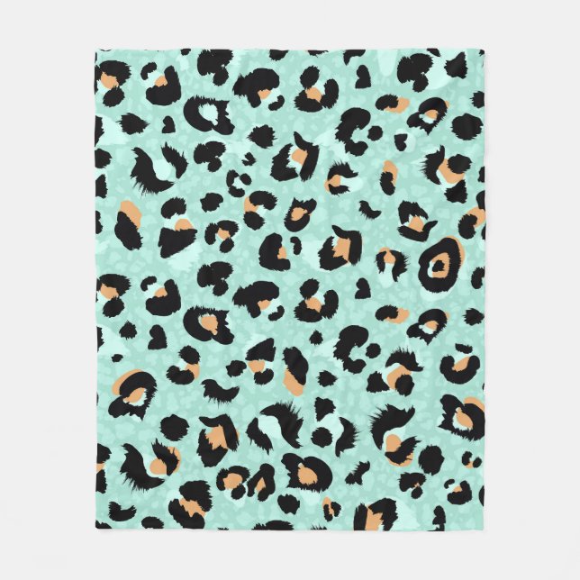 Leopard print, animal pattern fleece blanket (Front)