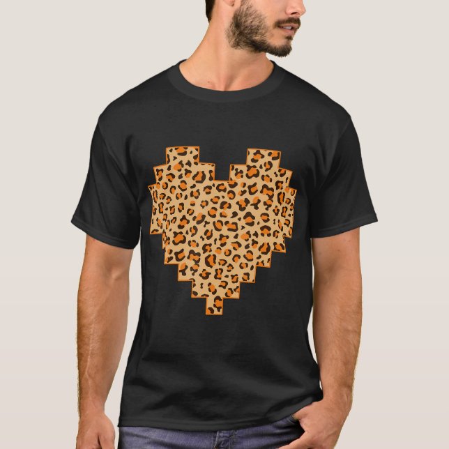  Leopard Print Love Heart Gift  Cool Leopard Gift T-Shirt (Front)