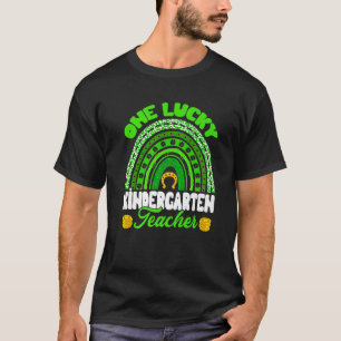 Leopard Rainbow One Luck Kindergarten Teacher St P T-Shirt