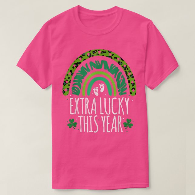 Leopard Rainbow St Patricks Day Pregnancy Announce T-Shirt (Design Front)