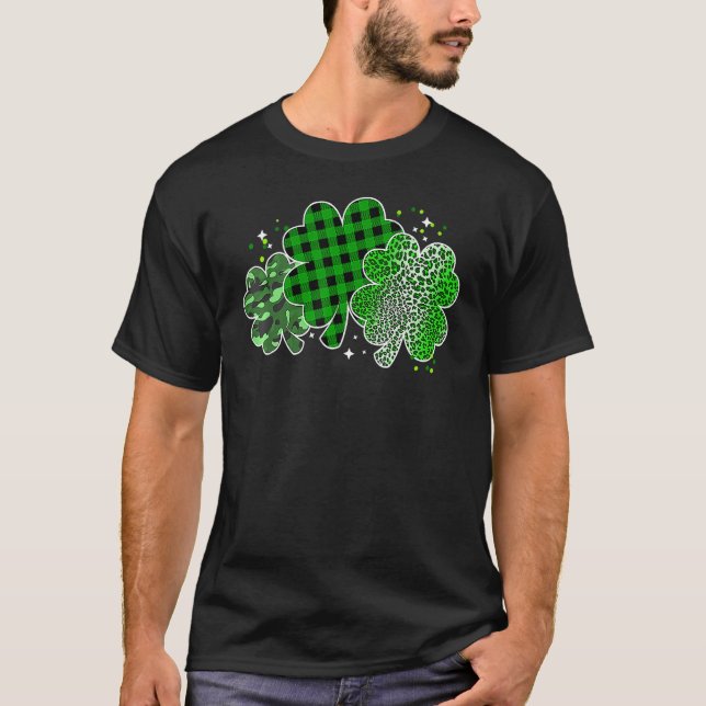 Leopard Shamrock Lucky Charm Men Women Irish St Pa T-Shirt (Front)