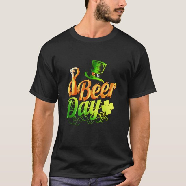 Leprechaun Hat Beer Day On St Patricks Day T-Shirt (Front)