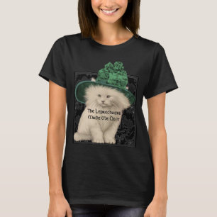 Leprechaun made me do it. Cat Green Hat Clovers  T-Shirt