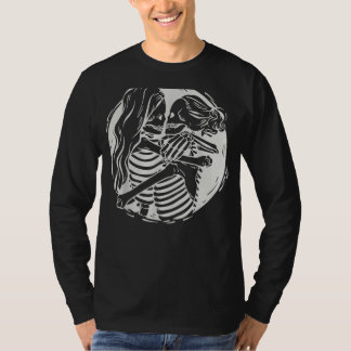 Lesbian Couple Lgbtq Pride Skeletons Kissing Valen T-Shirt