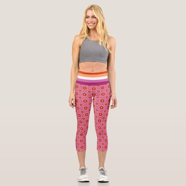 Lesbian pride flag / pink flower pattern capri leggings (Front)