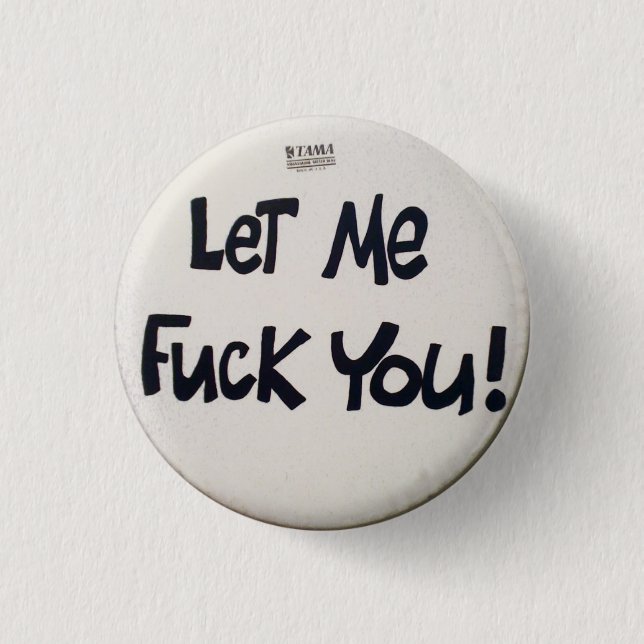 Let me 3 cm round badge (Front)