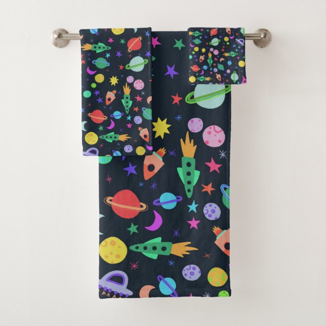 Let's Go to Space Navy Blue Pattern UFO Bath Towel Set (Insitu)