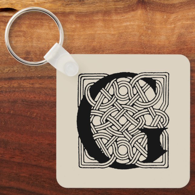 Letter G Vintage Celtic Knot Monogram Key Ring (Front)