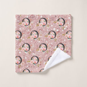 Letter O Bath Towel Set