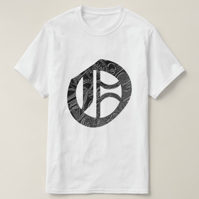 Letter 'O' in Gothic style T-Shirt (Design Front)