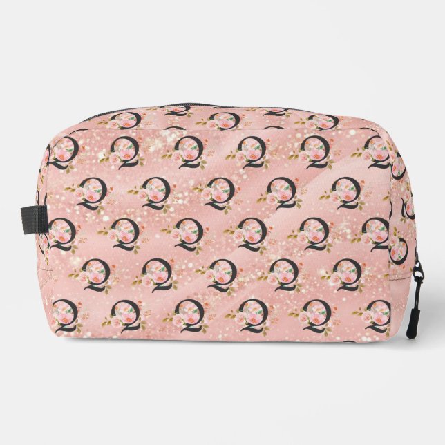 Letter Q Dopp Kit (Front)