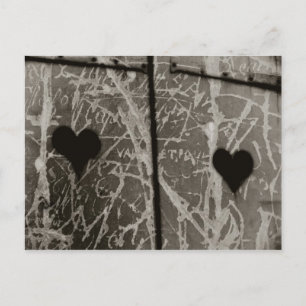 Lettres d'amour postcard