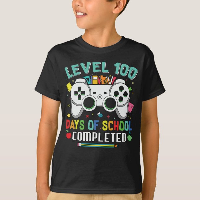 Level 100 Days Of School Completed for gamers 2023 T-Shirt (Front)
