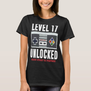 Level 17 Unlocked 17 Year Old Gamer 17th Birthday T-Shirt