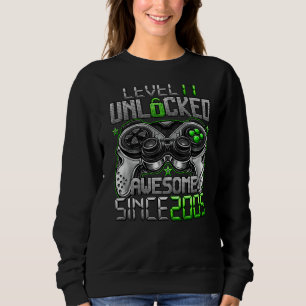 Level 17 Unlocked Awesome Since 2005 17th Birthday Sweatshirt