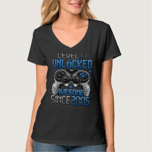 Level 17 Unlocked Awesome Since 2005 17th Birthday T-Shirt