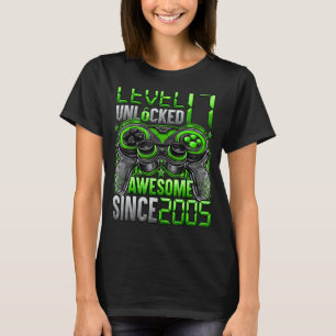Level 17 Unlocked Awesome Since 2005 17th Birthday T-Shirt