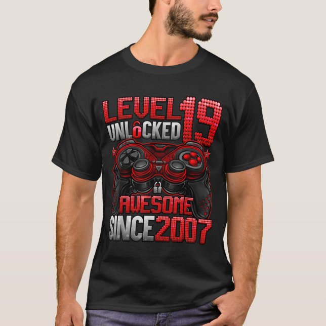 Level 19 Unlocked 19 Year Old Boys 19th Birthday B T-Shirt (Front)