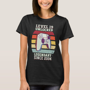 Level 19 Unlocked 19th Birthday Gamer Vintage 2004 T-Shirt