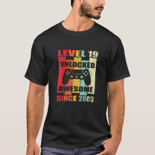 Level 19 Unlocked Video Gamer 19 Year Old Birthday T-Shirt