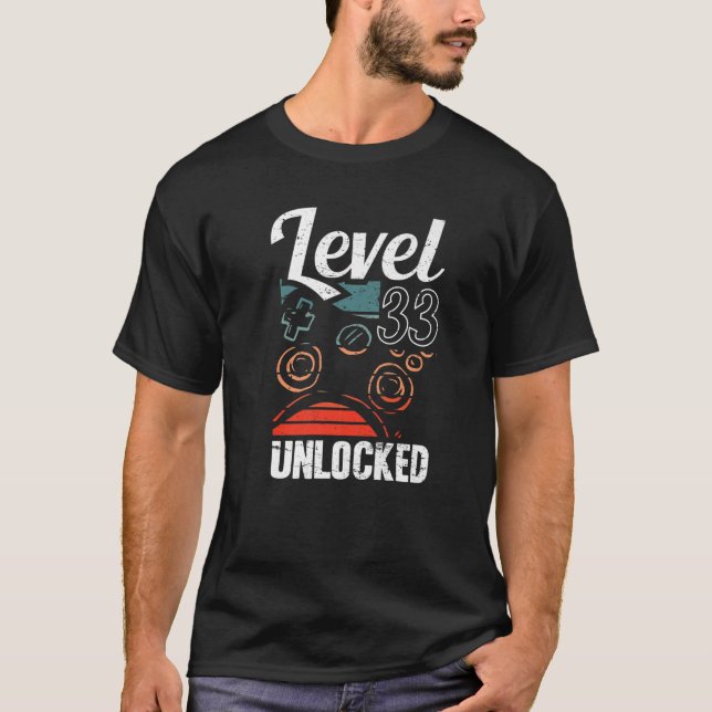 Level 33 Unlocked Video Gamer Lovers 33Th Birthday T-Shirt (Front)