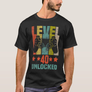 Level 40 Unlocked  Video Gamer 40th Birthday  Boys T-Shirt
