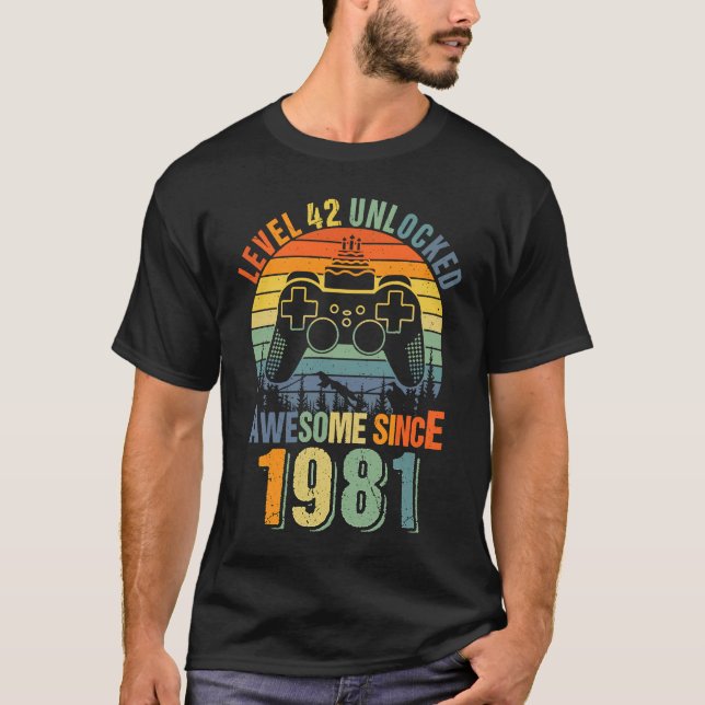 Level 42 Unlocked  42nd Birthday Gamer 1981 Boys G T-Shirt (Front)