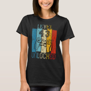 Level 43 Unlocked Video Gamer 43rd Birthday T-Shirt