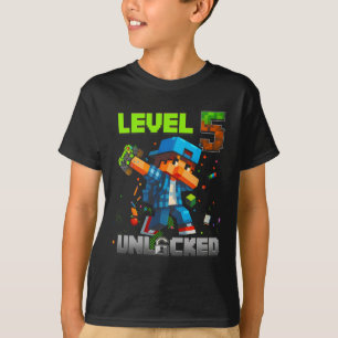 Level 5 Unlocked Funy Birthday Boy Pixel Gamer 5th T-Shirt