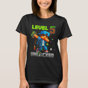 Level 5 Unlocked Funy Birthday Boy Pixel Gamer 5th T-Shirt