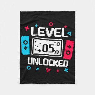 Level 5 Unlocked Gamer - 5th Birthday Gift Video G Fleece Blanket