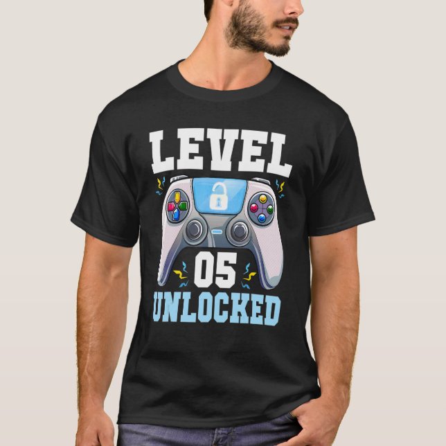 Level 5 Unlocked Video Game 5th Birthday Gamer Boy T-Shirt (Front)