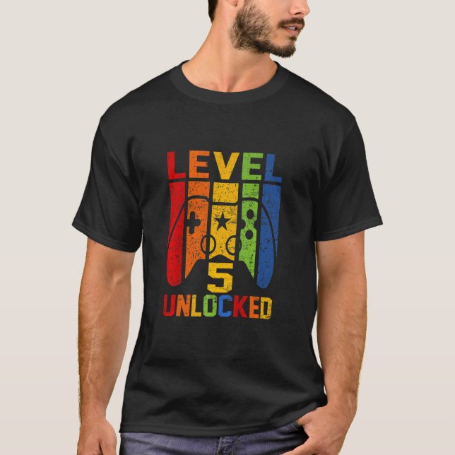 Level 5 Unlocked  Video Gamer 5th Birthday  Boys  T-Shirt (Front)