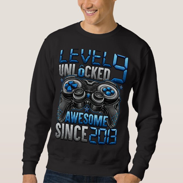 Level 9 Unlocked Awesome Since 2013 9th Birthday   Sweatshirt (Front)