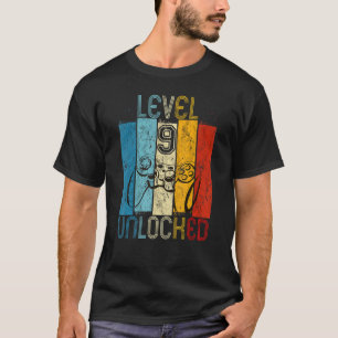 Level 9 Unlocked   Video Gamer 9th Birthday  2 T-Shirt