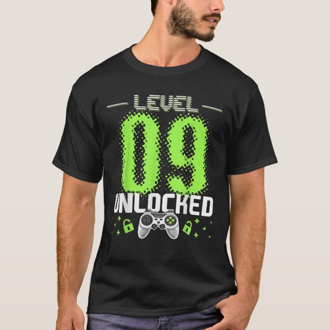 Level 9 Unlocked Video Gamer 9th Birthday Gamer Gi T-Shirt (Front)