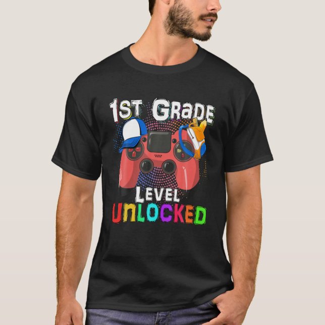 Level Up To 1St Grade Back To School Video Game Bo T-Shirt (Front)