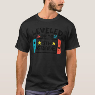 Level Up To 5th Grade Back To School Video Game Co T-Shirt