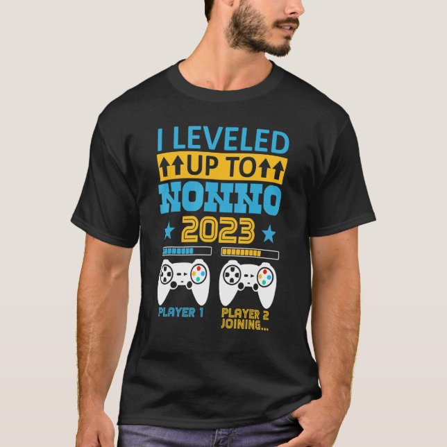 Leveled Up To Nonno 2023  New Player Baby Reveal T-Shirt (Front)