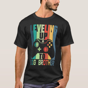 Leveling up to Big Brother  gamer vintage cool kid T-Shirt