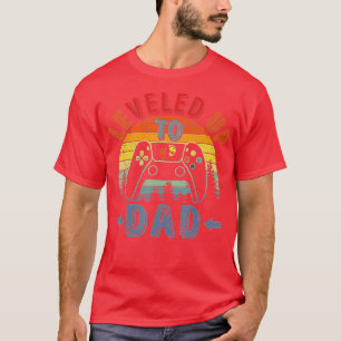 Levelled Up To Dad 2021 Funny Soon To Be Dad Est 2 T-Shirt