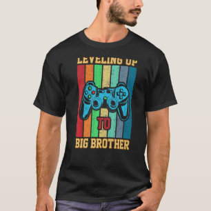 Levelling up to Big Brother 2022 gamer boys kids m T-Shirt