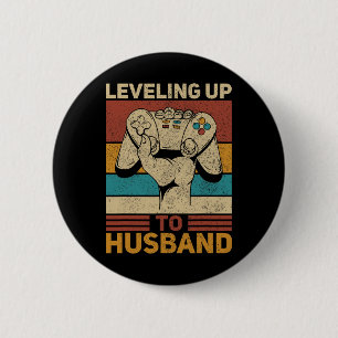 Levelling Up To Husband Retro Gamer Tee Groom Bach 6 Cm Round Badge